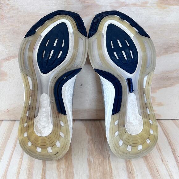 Adidas - Ultra Boost 22 - Sneakers - Gray - Women's - 8 - ART GX5594 - Picture 8 of 9